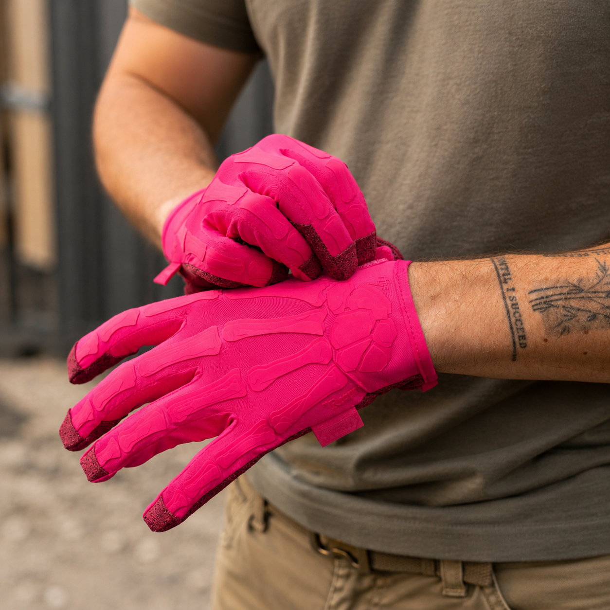 Should Tactical Gloves Be Tight or Loose? How They Should Actually Fit